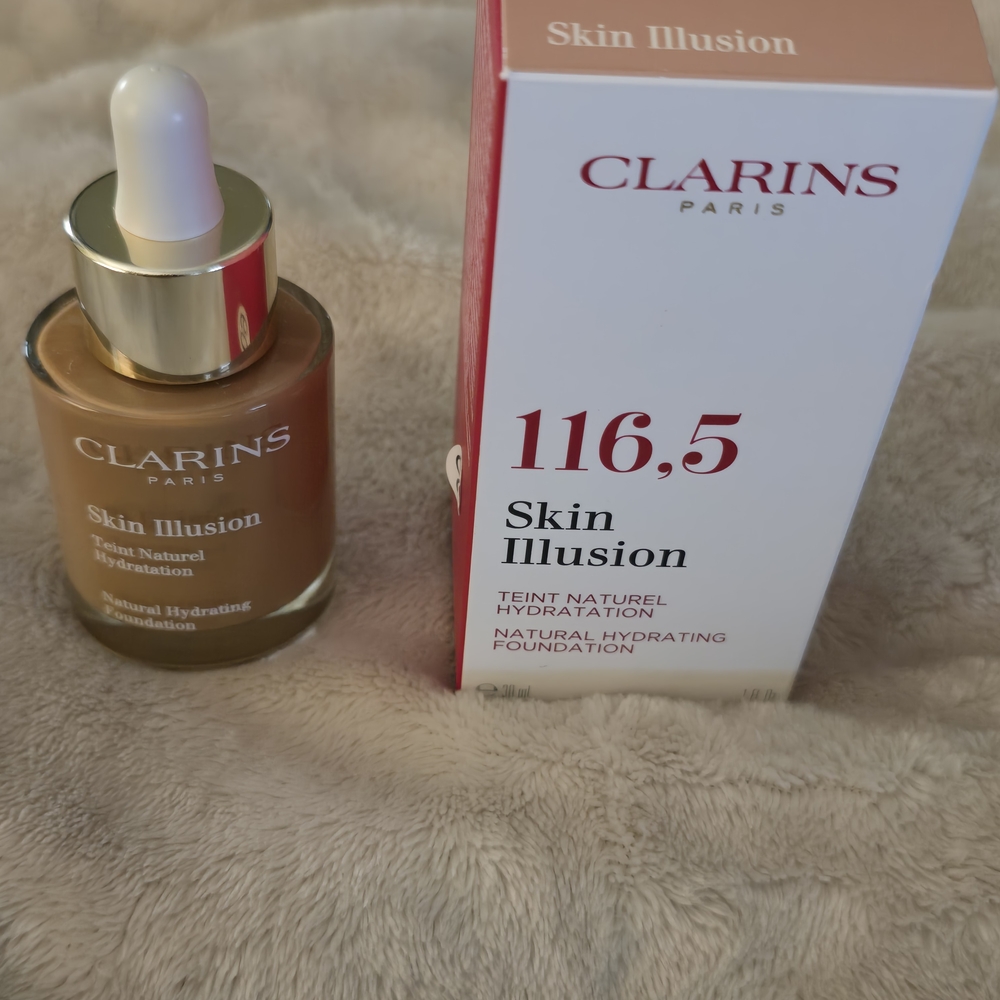 Clarins Skin Illusion Foundation – Shade 116.5 Coffee – 30 mL / 1.0 fl oz – NIB